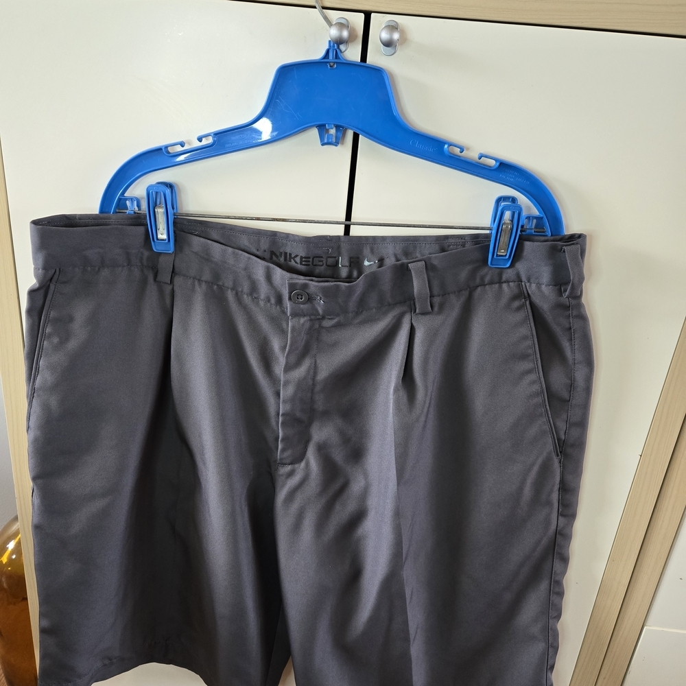 Nike Dri-FIT Men's Golf Shorts in Gray